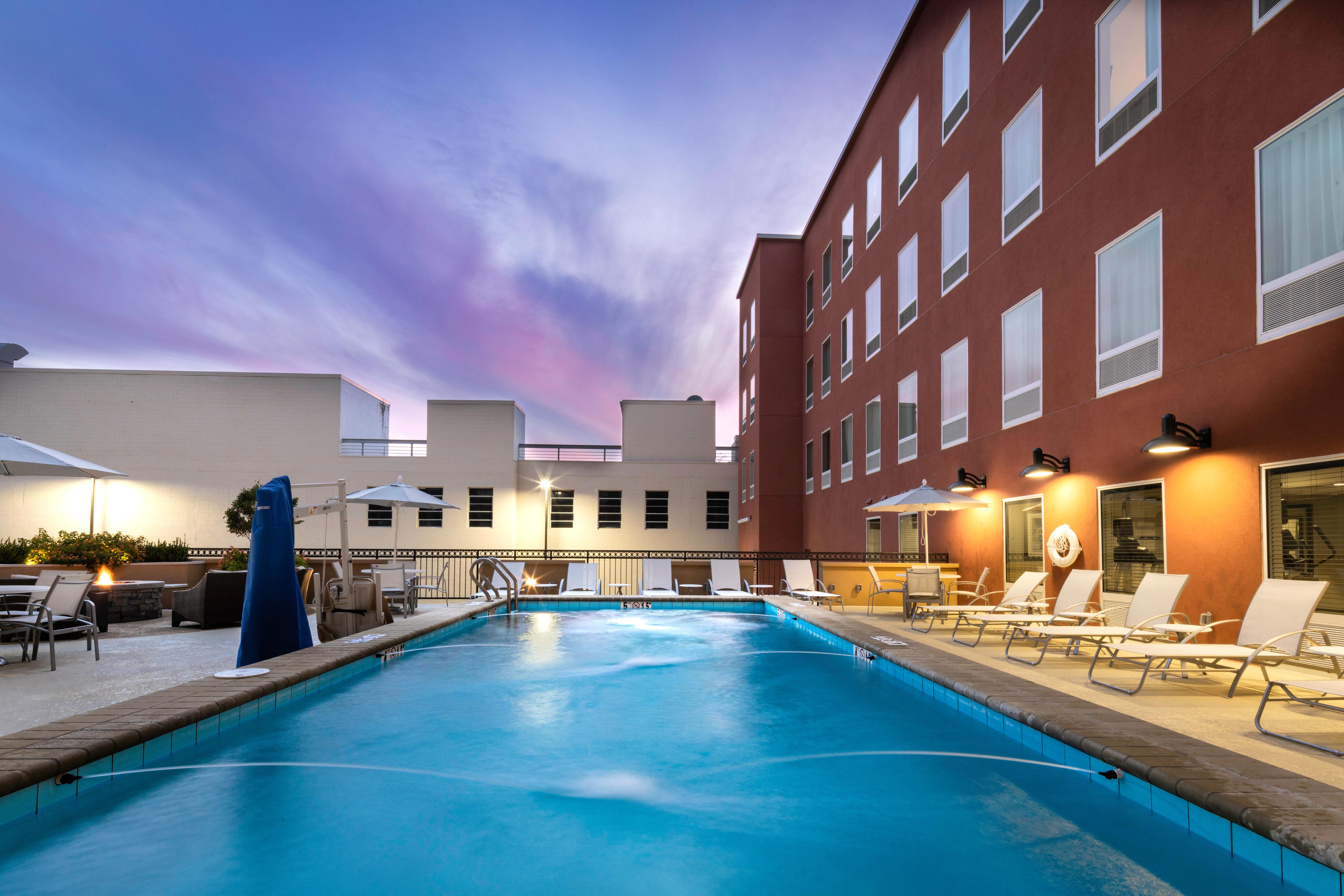 Staybridge Suites Montgomery - Downtown By Ihg Exterior foto